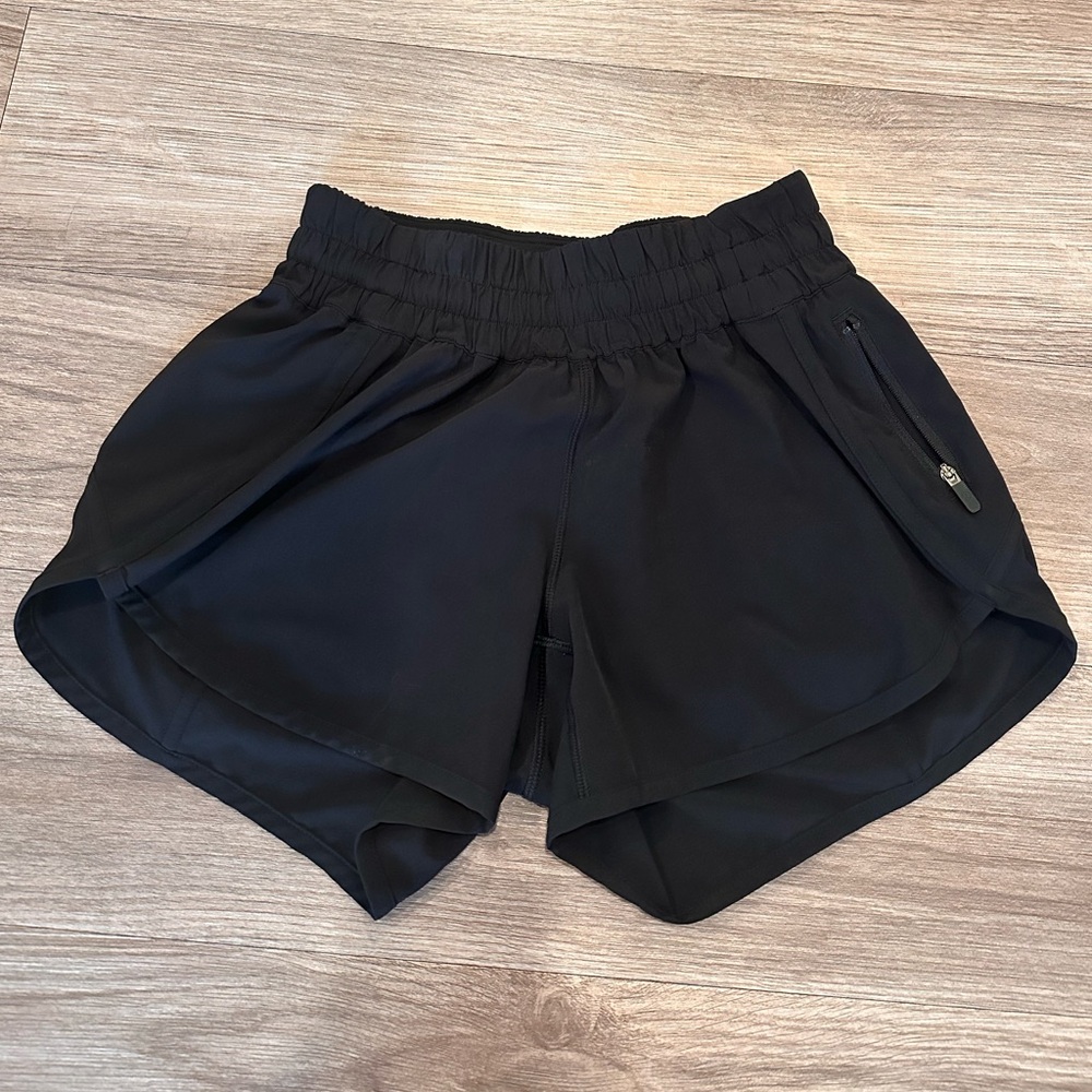 Track that shorts 3”